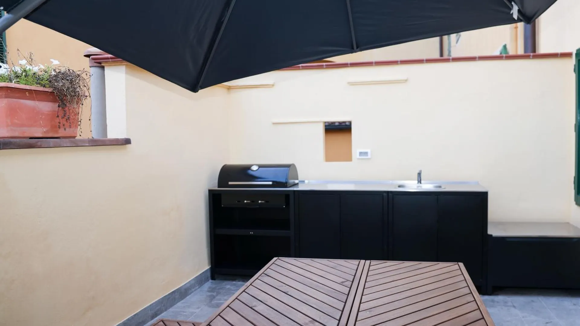 Borghese Palace Luxury Apartment Florence Italie