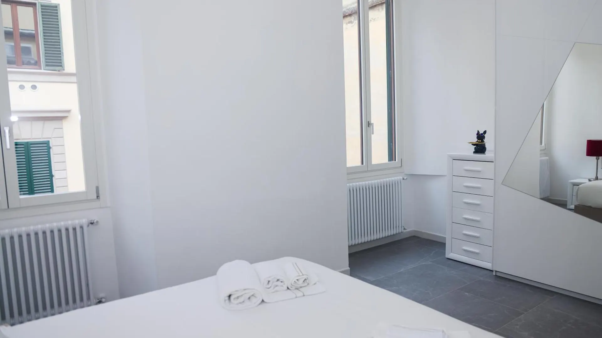 Borghese Palace Luxury Apartment Florence Italy