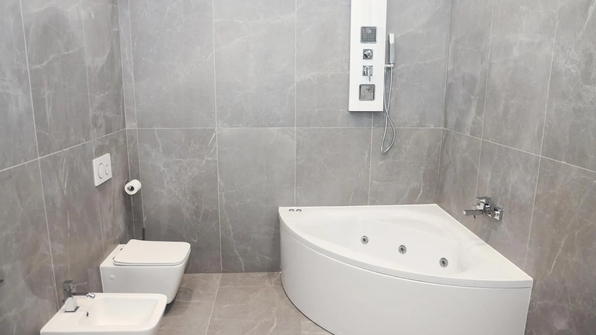 Borghese Palace Luxury Apartment Florence Italy